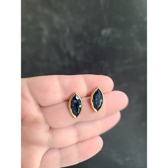 SAL Swarovski Blue Crystal Stud Earrings Vintage - Picture 2 of 10